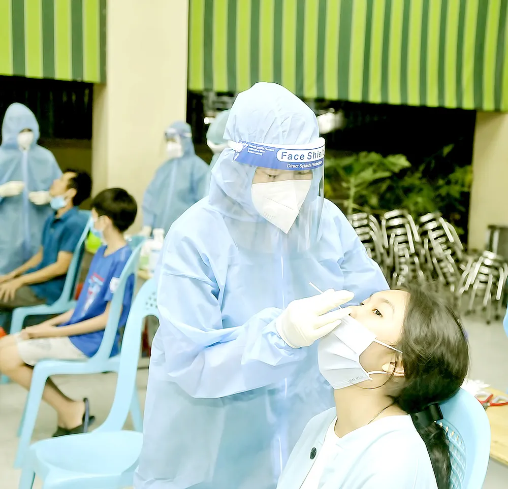 Báo động nhập lậu nhiều mặt hàng phòng chống dịch  ảnh 1