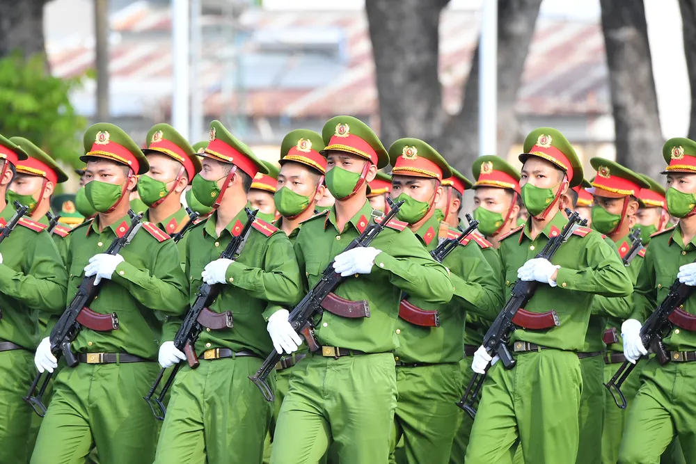 Lực lượng vũ trang TPHCM ra quân huấn luyện ảnh 2