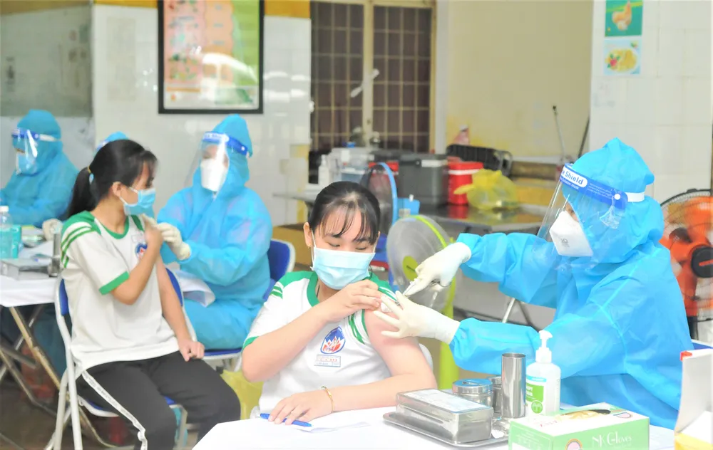 Tiêm vaccine Covid-19 cho trẻ từ 5 đến dưới 12 tuổi: Những lưu ý không thể bỏ qua ảnh 1