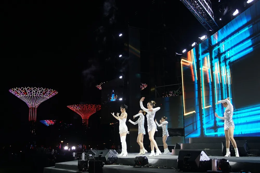 Cuối tuần, bùng nổ tại Đại nhạc hội Vinhomes Grand Park ảnh 3