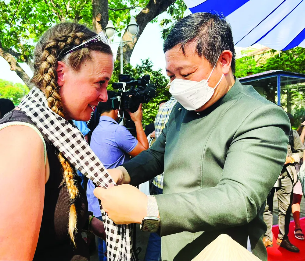 Xây dựng môi trường thuận lợi, an toàn cho du khách đến TPHCM ảnh 2