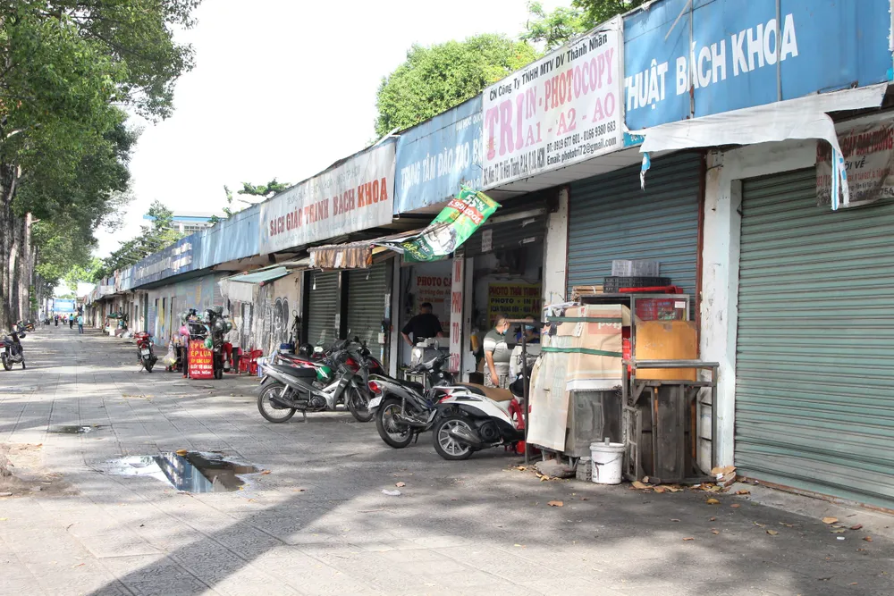 Không gian sinh hoạt của người dân bị cắt xén - Bài 2: “Khế ngọt” rơi vào túi ai? ảnh 1