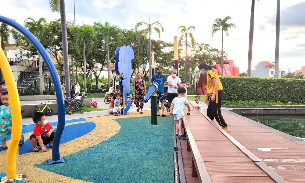 Tình làng ở phố thị ảnh 1