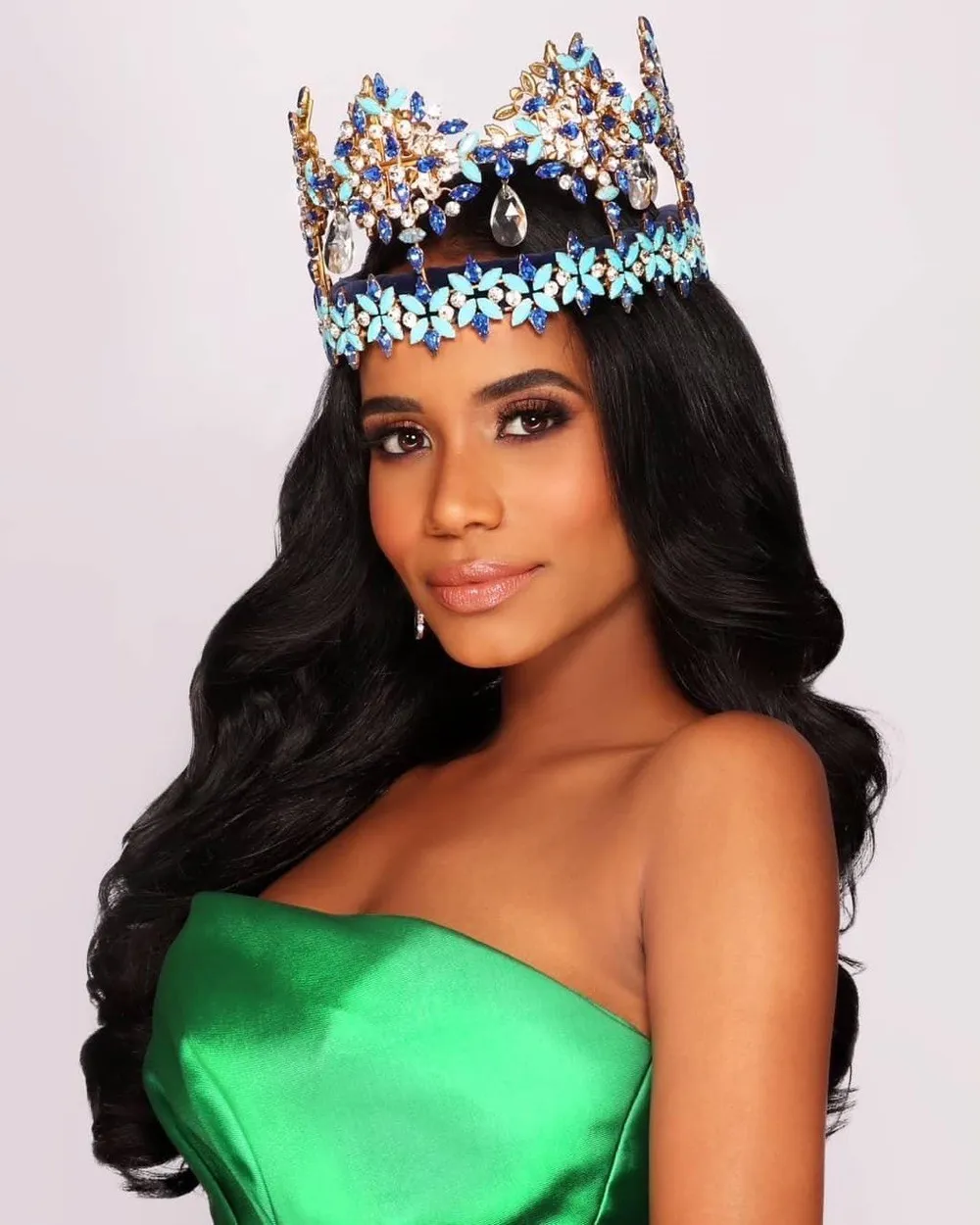 Đương kim Hoa hậu Thế giới sẽ tham dự chung kết Miss World Vietnam 2022 tại MerryLand Quy Nhơn ảnh 3