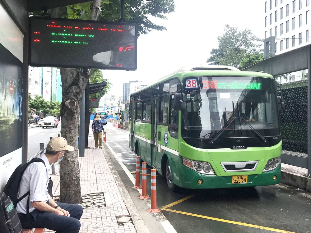 Không chỉ chuyện xe buýt ảnh 1