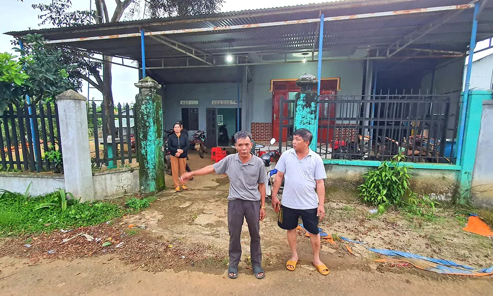 Nguy cơ mất đất vì giao sổ đỏ cho cán bộ xã ảnh 1