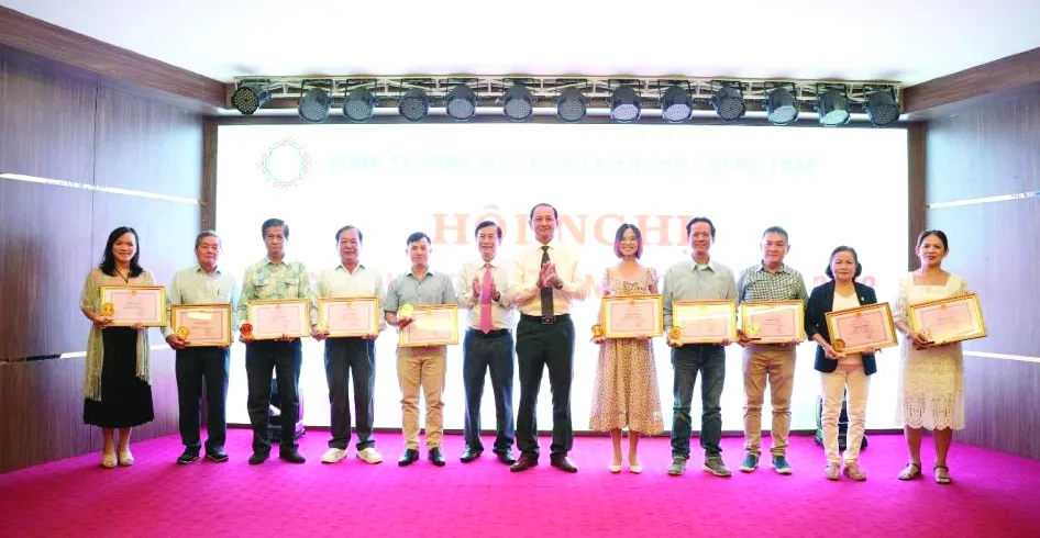 Hội nghị Tổng kết hoạt động kinh doanh năm 2022 của Công ty TNHH Một thành viên Xổ số kiến thiết Đồng Tháp ảnh 1