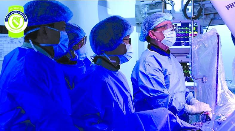 Vinmec quy tụ các chuyên gia giàu kinh nghiệm về can thiệp và phẫu thuật tim mạch, đi đầu trong ứng dụng kỹ thuật và công nghệ tiên tiến tại Việt Nam Vinmec quy tụ các chuyên gia giàu kinh nghiệm về can thiệp và phẫu thuật tim mạch, đi đầu trong ứng dụng kỹ thuật và công nghệ tiên tiến tại Việt Nam