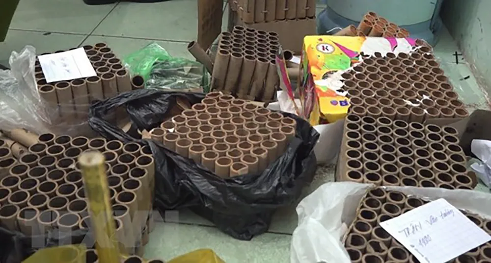 Pháo nhập lậu bị lực lượng chức năng phát hiện, thu giữ