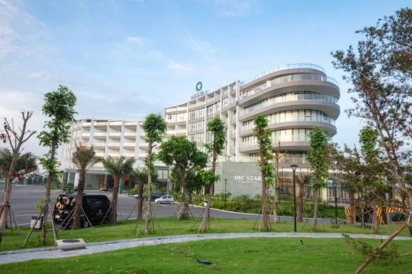 Khách sạn Dic Star