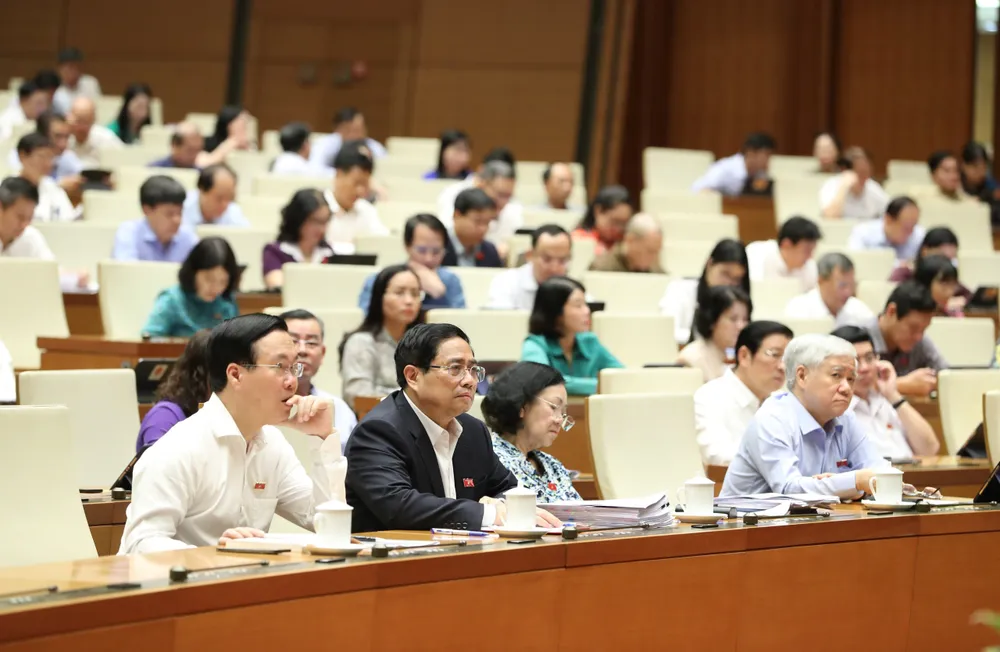 Các đại biểu dự phiên họp, sáng 7-6. Ảnh: QUANG PHÚC