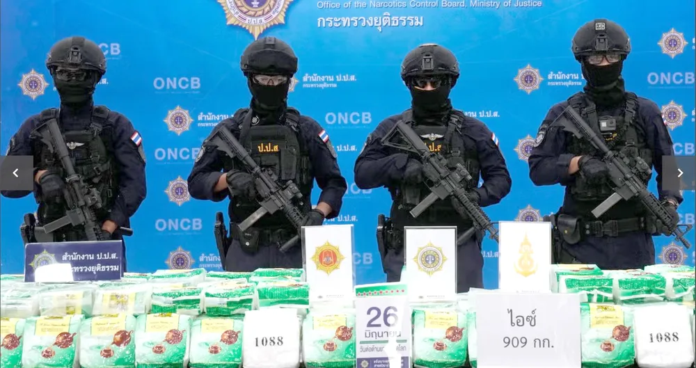 Cảnh sát Thái Lan thu giữ 1,2 tấn ma túy tổng hợp methamphetamine ngụy trang trong các gói trà hồi tháng 5