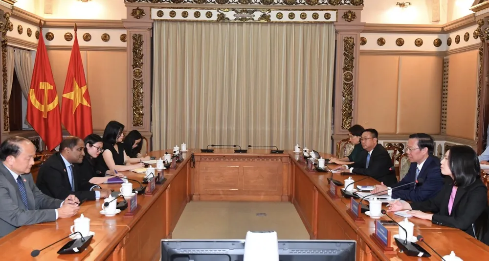 Quang cảnh buổi tiếp. Ảnh: VIỆT DŨNG