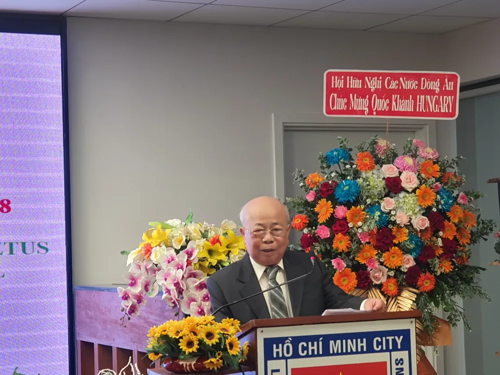 Chủ tịch Hội hữu nghị Việt Nam - Hungary TPHCM Lê Minh Triết phát biểu. Ảnh: THỤY VŨ Chủ tịch Hội hữu nghị Việt Nam - Hungary TPHCM Lê Minh Triết phát biểu. Ảnh: THỤY VŨ