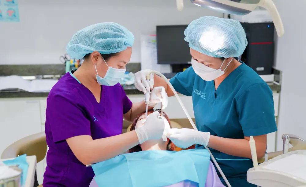 Bệnh viện thẩm mỹ JW Hàn Quốc tiếp nhận và xử lý nhiều ca tai biến nha khoa do phòng khám kém chất lượng gây ra