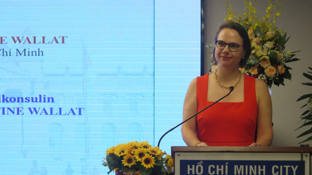 Tiến sĩ Josefine Wallat, Tổng Lãnh sự Đức tại TPHCM, phát biểu. Ảnh: THỤY VŨ