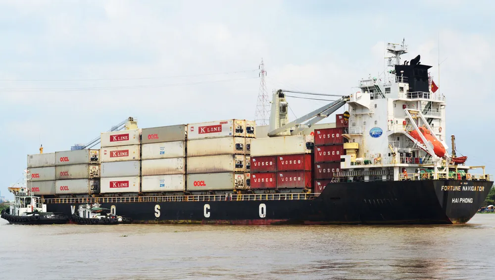 Tàu container của Công ty CP Vận tải biển Việt Nam (Vosco) rời cảng Hải Phòng. Ảnh: BÍCH QUYÊN Tàu container của Công ty CP Vận tải biển Việt Nam (Vosco) rời cảng Hải Phòng. Ảnh: BÍCH QUYÊN