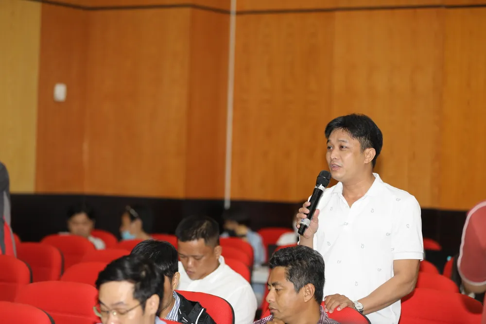 Nhà báo Trọng Vũ (Báo Dân Trí)