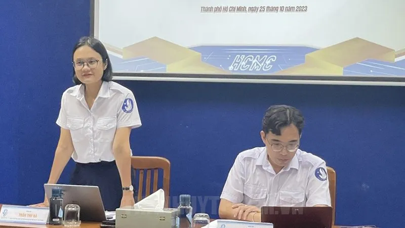 Phó Bí thư Thành đoàn, Chủ tịch Hội Sinh viên Việt Nam TPHCM Trần Thu Hà thông tin tại buổi họp báo. Ảnh: hcmcpv.org.vn