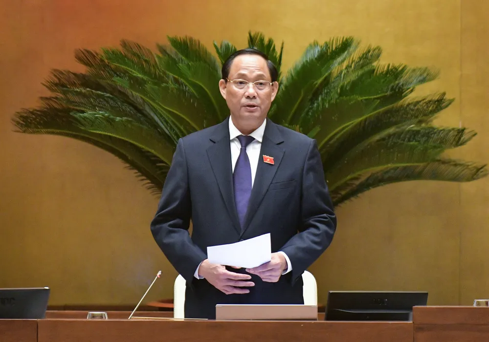 Phó Chủ tịch Quốc hội Trần Quang Phương điều hành phiên họp