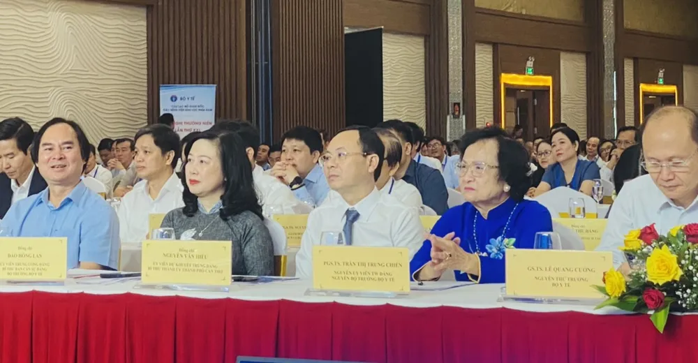 Các đại biểu tham dự hội nghị