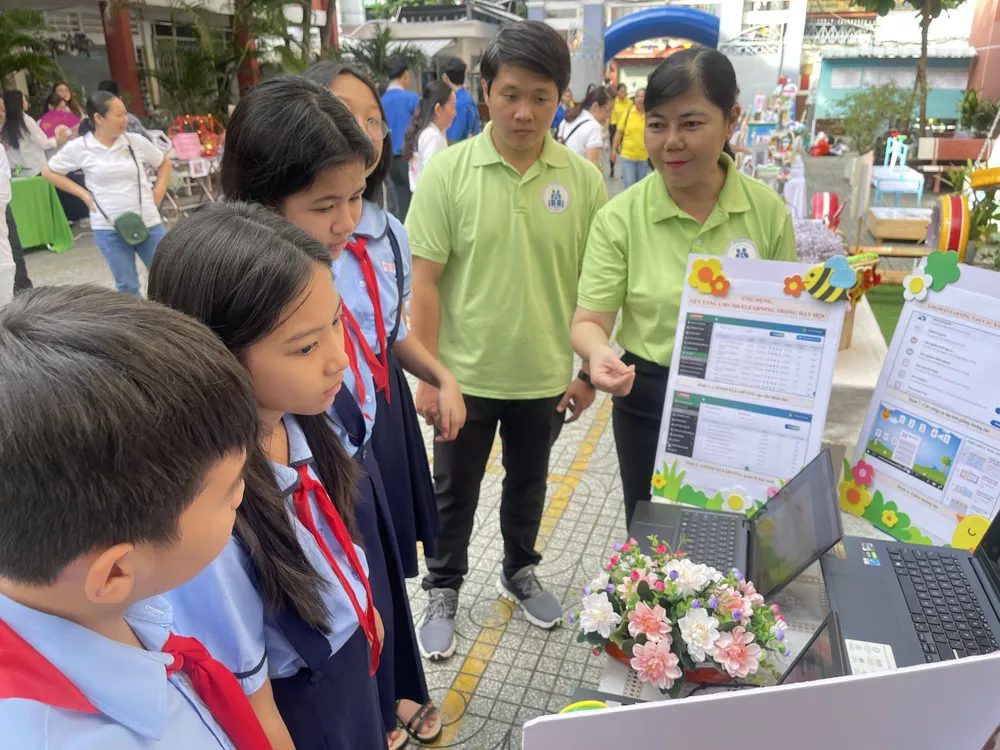 Gần 100 sản phẩm của 93 đơn vị tham gia liên hoan các hoạt động khoa học - công nghệ và đổi mới sáng tạo trên địa bàn quận 10 lần thứ 5 - năm 2023 Gần 100 sản phẩm của 93 đơn vị tham gia liên hoan các hoạt động khoa học - công nghệ và đổi mới sáng tạo trên địa bàn quận 10 lần thứ 5 - năm 2023