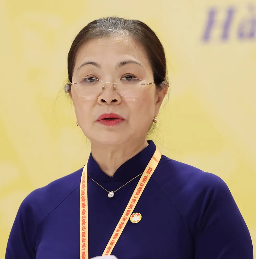 Anh4-Bà Trương Thị Ngọc Ánh 2.jpg