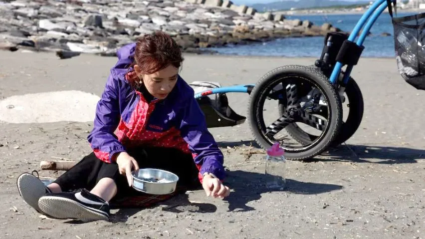 Móng nghệ thuật từ rác thải nhựa