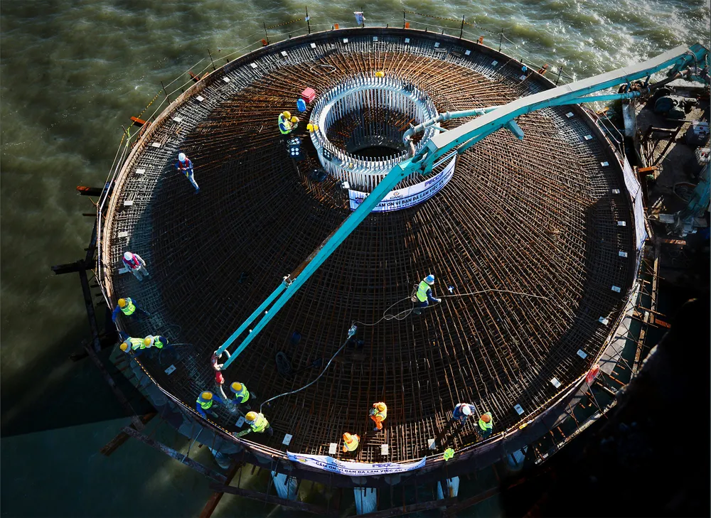 NK 26-3- Công trình điện gió trên Biển Đông.jpeg