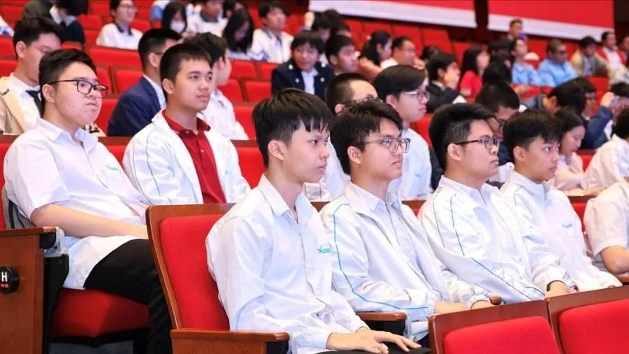 Học sinh tham dự kỳ thi chọn đội tuyển quốc gia dự thi Olympic quốc tế và khu vực năm 2025