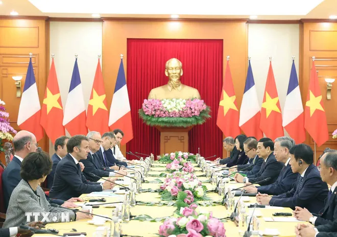 Tổng Bí thư Tô Lâm tiếp Tổng thống Pháp Emmanuel Macron. Ảnh: TTXVN