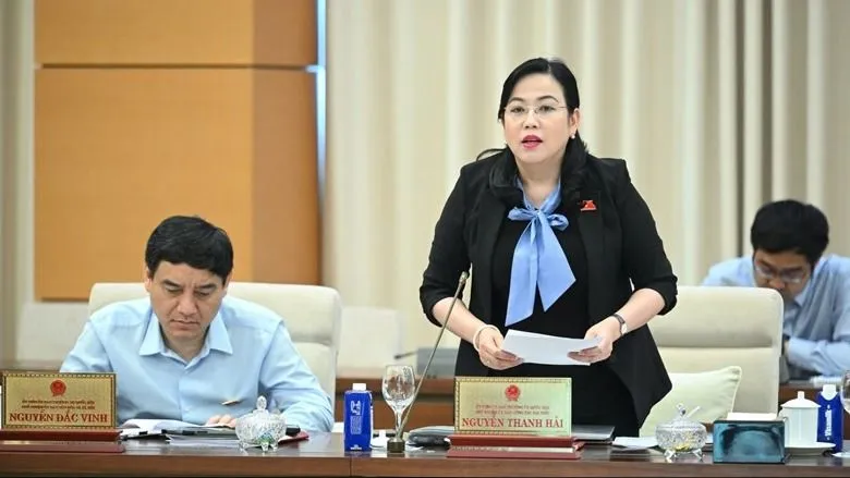 Trưởng Ban Công tác đại biểu Nguyễn Thanh Hải phát biểu tại phiên họp