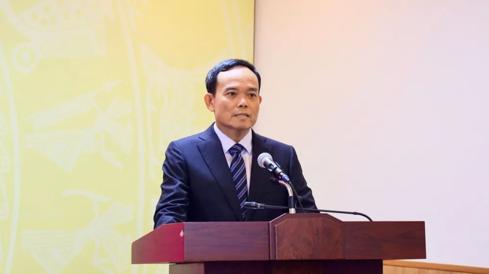 Bí thư Trung ương Đảng, Trưởng Ban Chính sách, Chiến lược Trung ương Trần Lưu Quang phát biểu tại hội nghị 