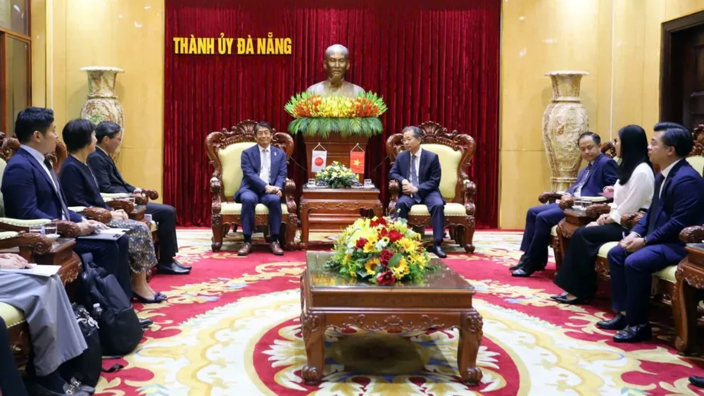 Quang cảnh buổi tiếp