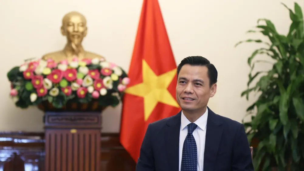 Thứ trưởng Bộ Ngoại giao Đặng Hoàng Giang