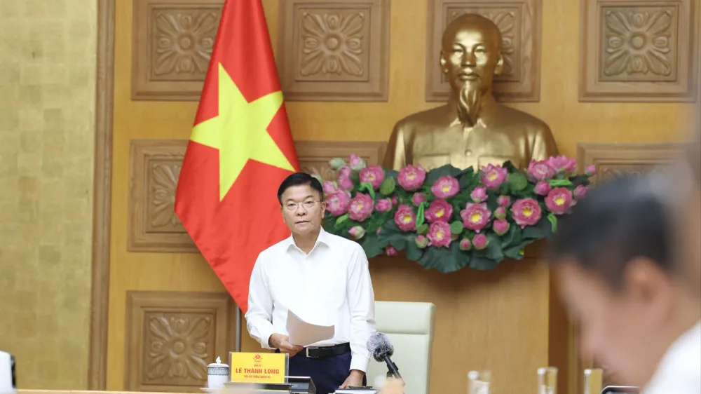 Phó Thủ tướng Lê Thành Long chủ trì cuộc họp