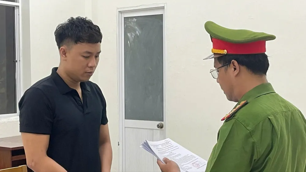 Nguyễn Văn Thân tại cơ quan điều tra. Ảnh: CACC