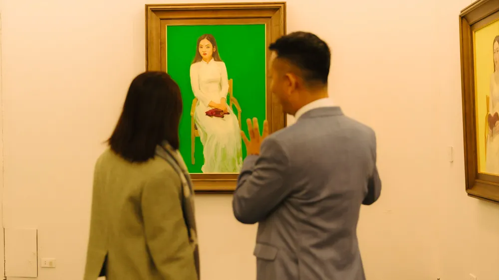 Triển lãm cá nhân "Giữa sắc và không" vừa khai mạc tại Bảo tàng Mỹ thuật Việt Nam