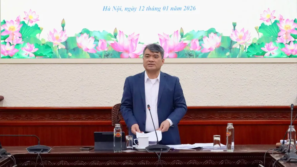 Thứ trưởng Bộ Tư pháp Nguyễn Thanh Tú chủ trì phiên họp, chiều 12-1