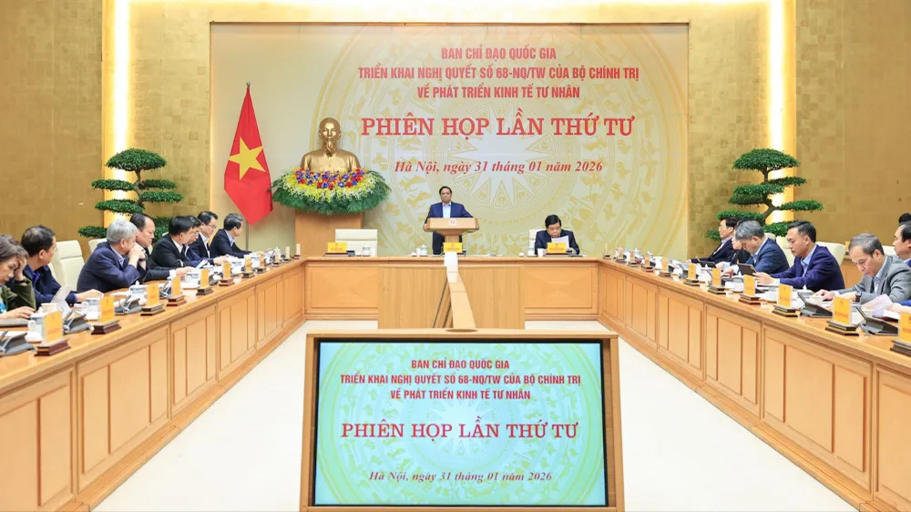 Thủ tướng Phạm Minh Chính, Trưởng Ban chỉ đạo quốc gia triển khai Nghị quyết số 68-NQ/TW của Bộ Chính trị về phát triển kinh tế tư nhân, chủ trì Phiên họp lần thứ tư của Ban chỉ đạo