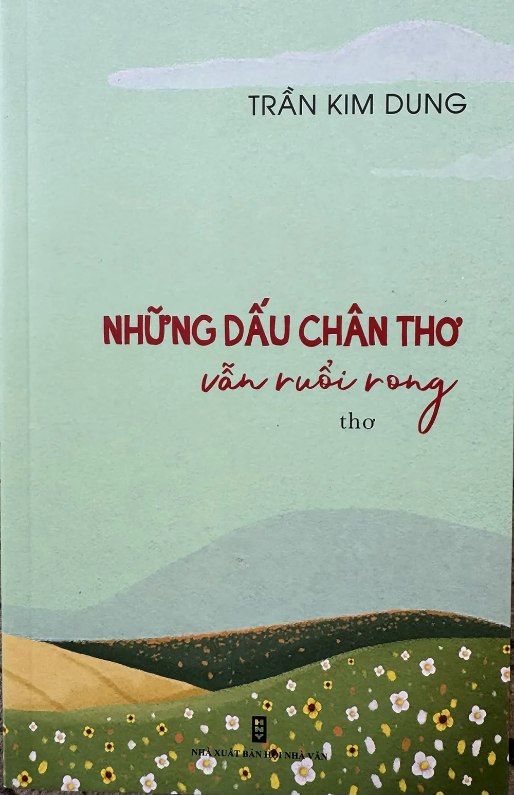CN3 xem nghe doc.jpg