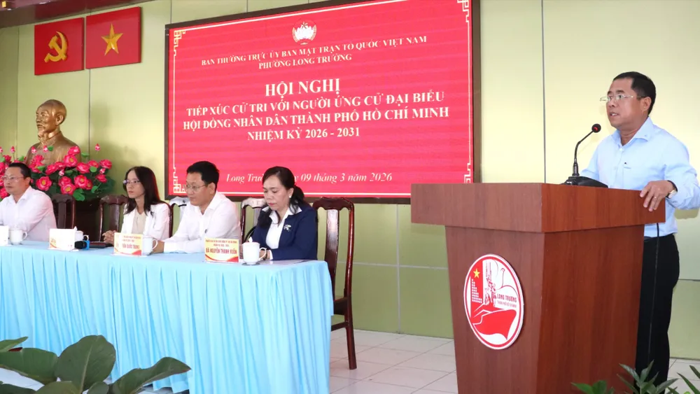 Những người ứng cử ĐB HĐND TPHCM tiếp xúc cử tri phường Long Trường