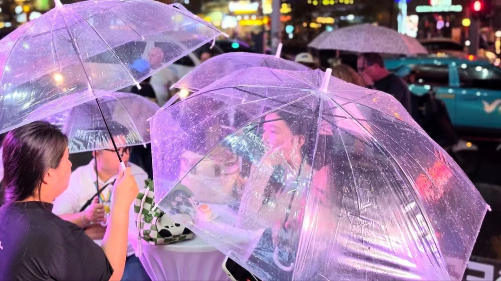 Ánh sáng khá phức tạp nhưng Camera S26 Ultra cho bức hình lung linh