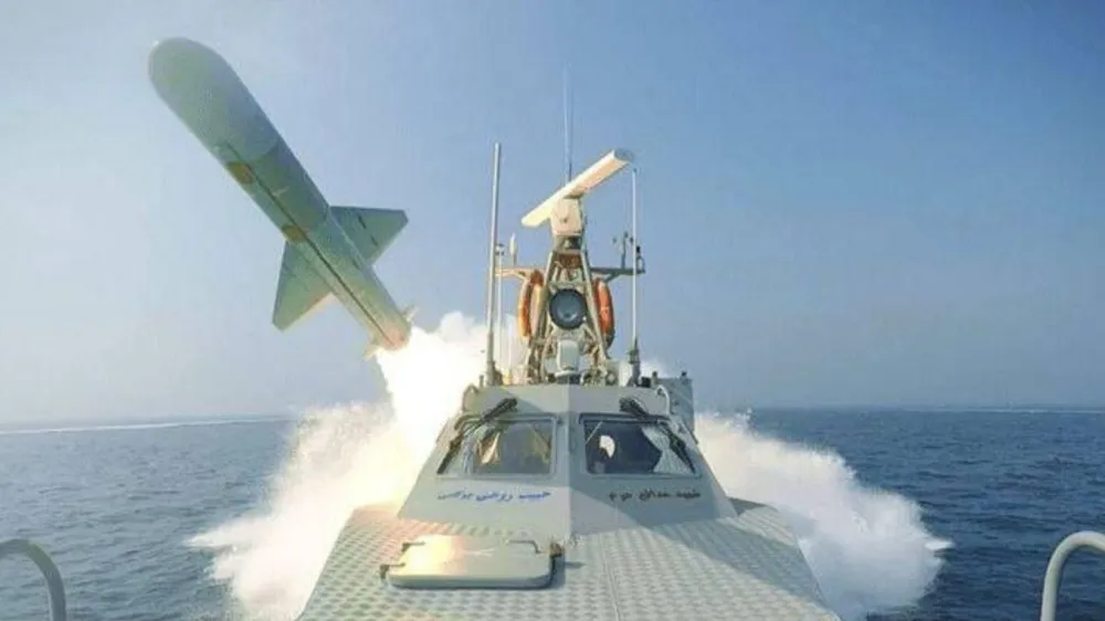 Một cuộc tập trận hải quân Iran tại eo biển Hormuz hồi tháng 2-2026. Ảnh: Hãng thông tấn WANA