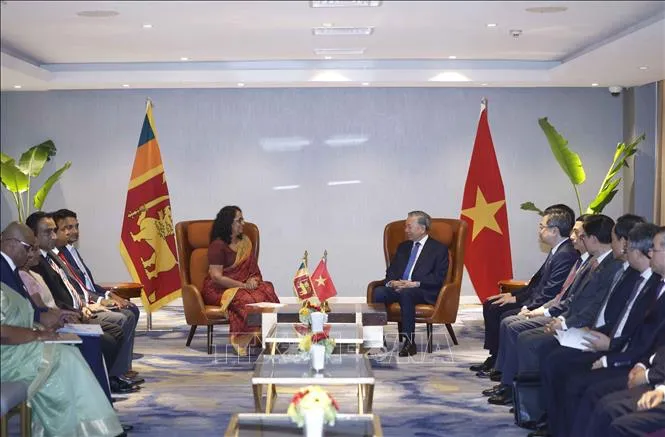 Tổng Bí thư, Chủ tịch nước Tô Lâm hội kiến Thủ tướng Sri Lanka Harini Amarasuriya. Ảnh: TTXVN