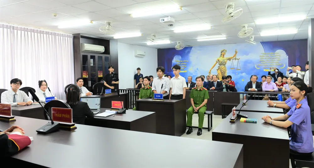 Sinh viên ngành Luật Trường ĐH Gia Định trong giờ học thực hành .jpg