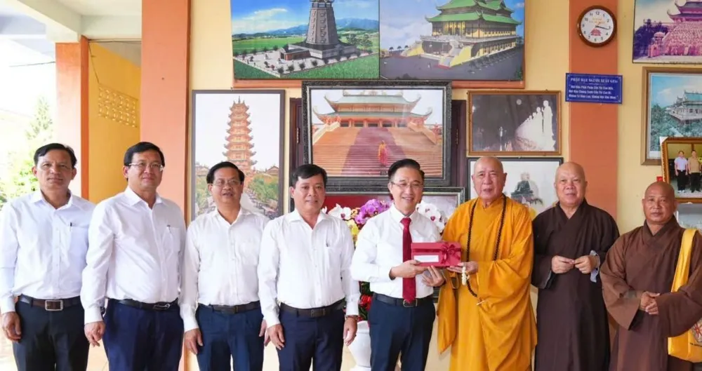 phật đản.jpg