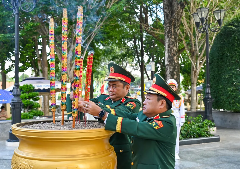 dsc-9008-7065-4066.jpg