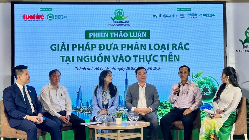 Hội thảo "Phân loại rác tại nguồn: Đồng bộ hạ tầng - Thực thi hiệu quả”. Ảnh: THANH HIỀN