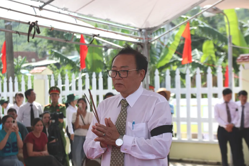 17-9-da-nang-to-chuc-truy-dieu-va-an-tang-17-hai-cot-liet-si-3-2937-5475.jpg